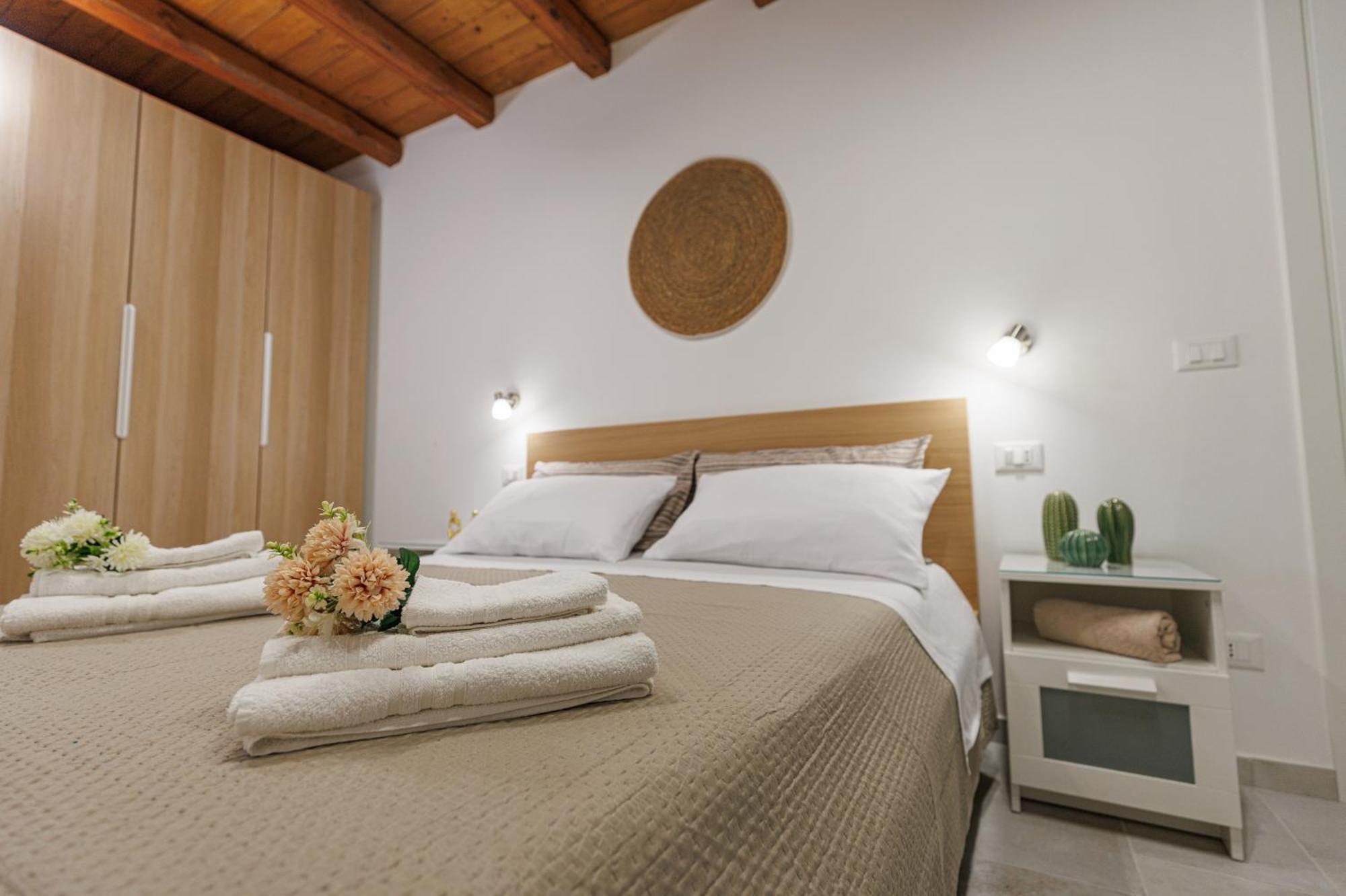 Al Cortiletto Villa Avola Exteriör bild